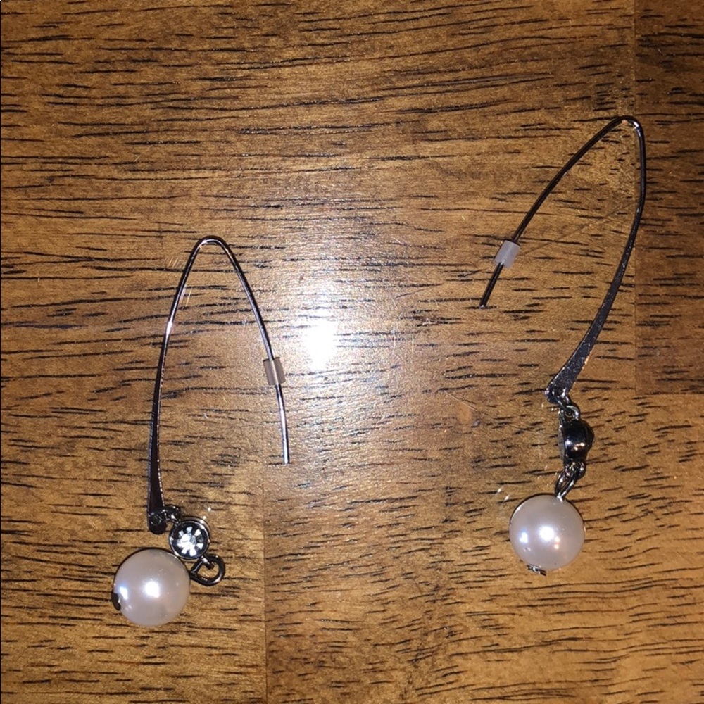Earrings - Picture 3 of 3